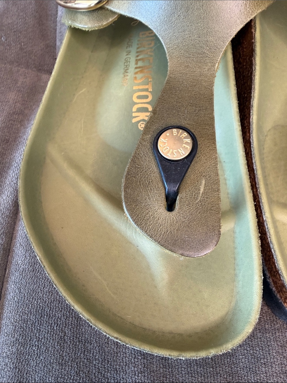Birkenstock Gold Big Buckle Gizeh Olive Green Thong Sandals - Picture 3 of 8